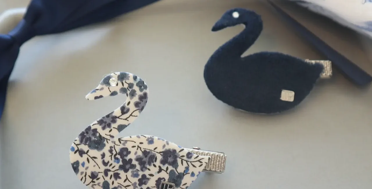 ラビングモチーフ リボン 　鳥